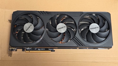 Gigabyte radeon 7900 xtx - gigabyte,